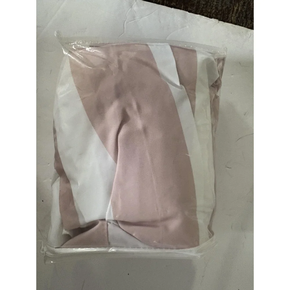 Sun Zero Valencia Indoor Outdoor Grommet Curtain 54x108 Rose‎ Quartz 1 Panel